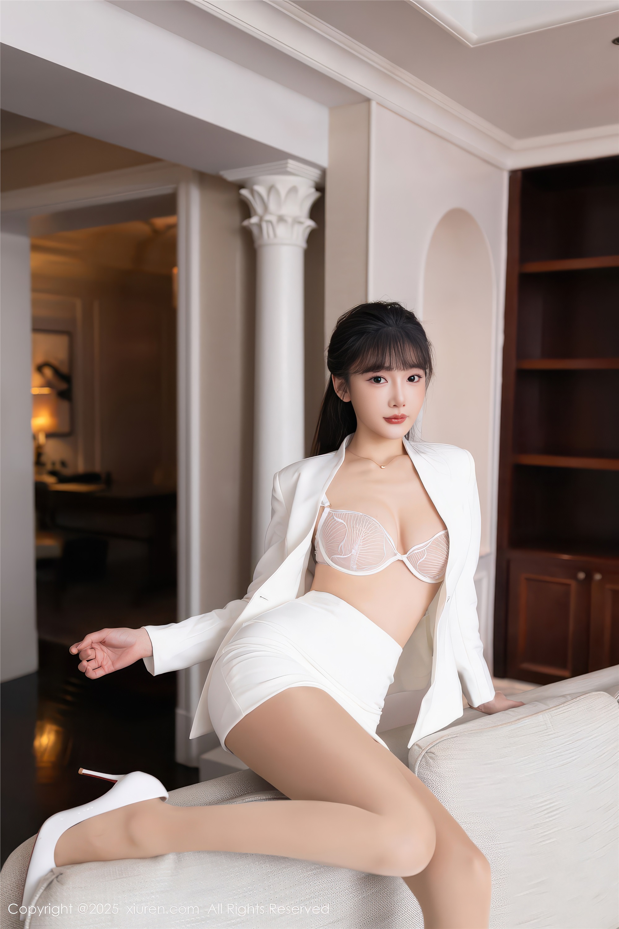 Xiuren秀人网 2025.11.27 NO.11042 陆萱萱